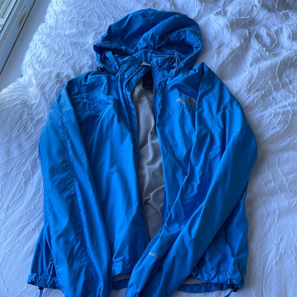 North face wind breaker